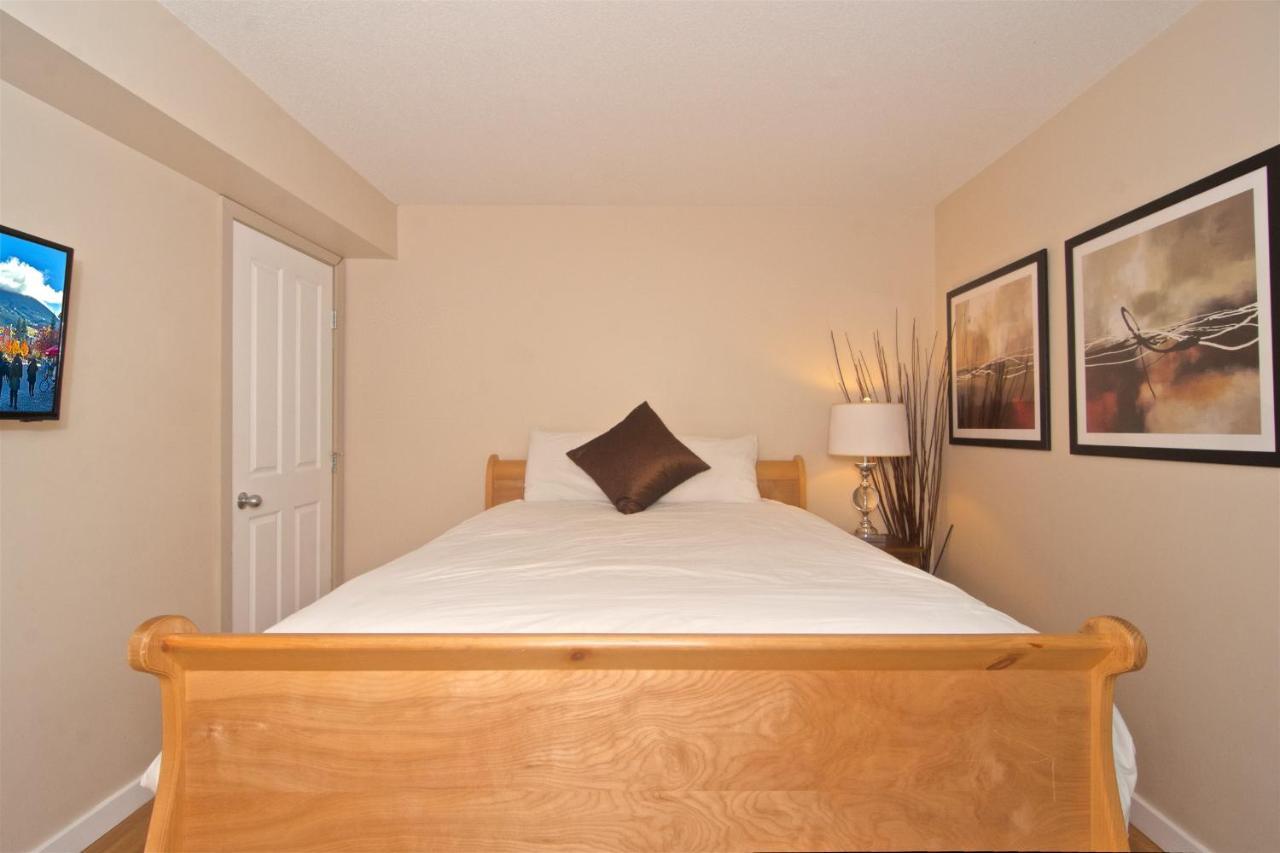 Whistler Blackcomb Vacation Rentals - Village North Room photo